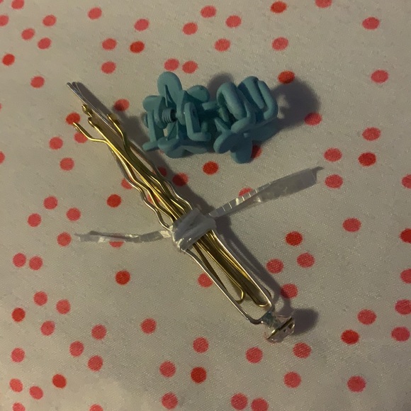 KLM’s Luxey Locks Handmade Hair Scrunchies 4 ($20) - Picture 8 of 13